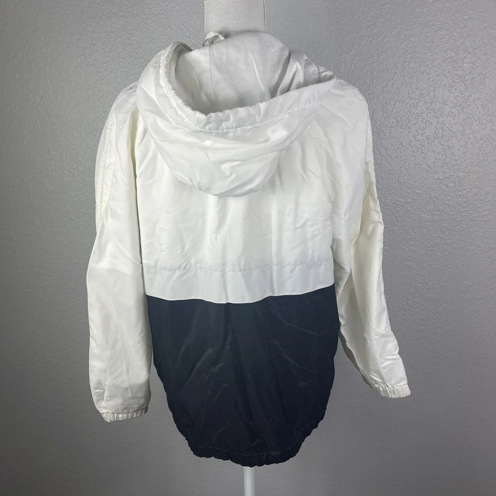 Eddie Bauer Black &‎ white lightweight Jacket - Picture 7 of 11